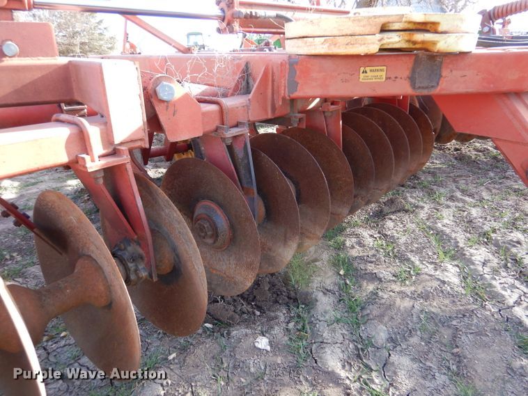 image for item DL3520 Sunflower 1230-27  tandem off-set disk