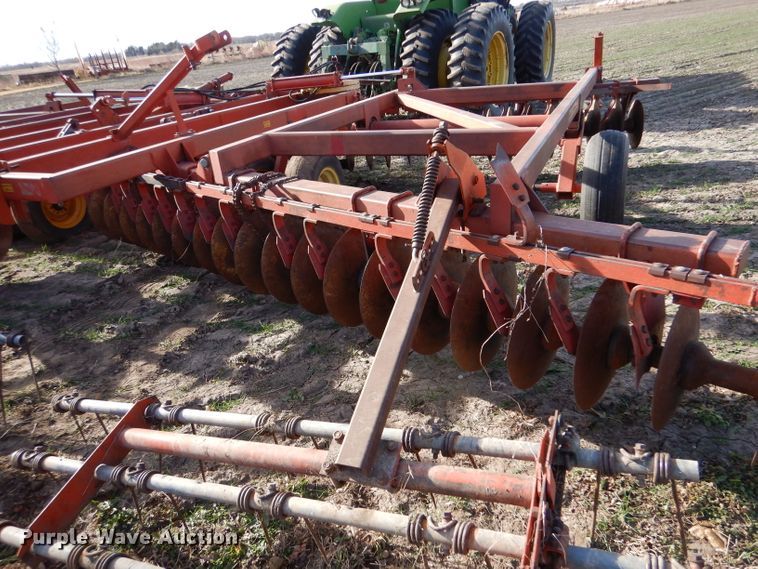 image for item DL3520 Sunflower 1230-27  tandem off-set disk