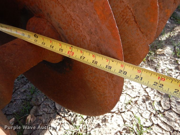 image for item DL3520 Sunflower 1230-27  tandem off-set disk