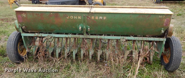 image for item DM0702 John Deere FB B  grain drill