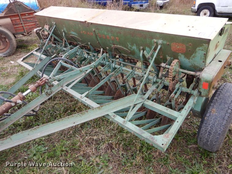 image for item DM0702 John Deere FB B  grain drill