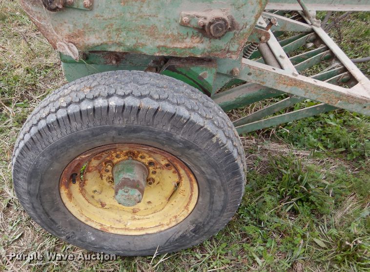 image for item DM0702 John Deere FB B  grain drill