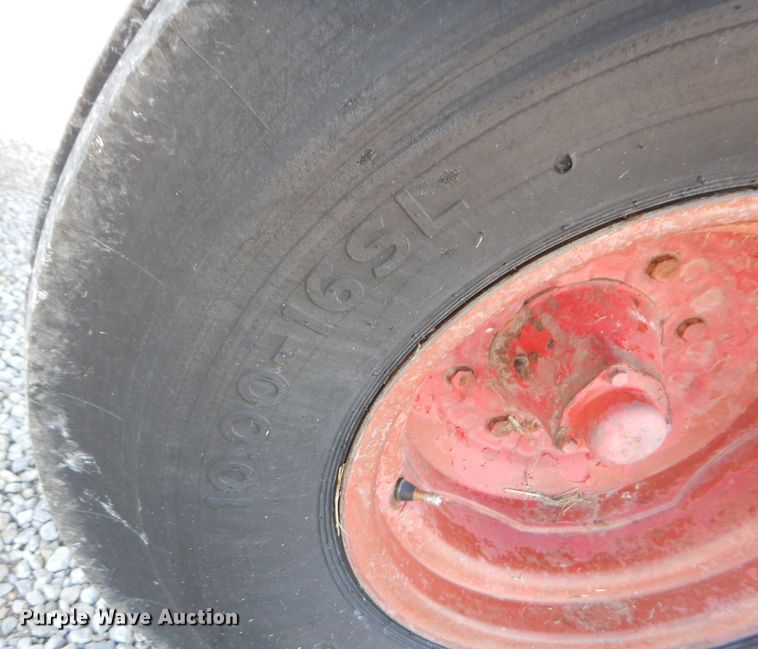 image for item DM4420 1977 International 986  tractor