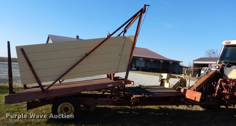 image for item DM4421 New Holland Stackliner 1010  bale stacker