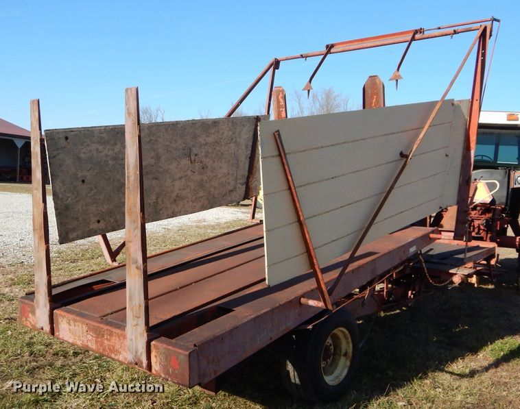 image for item DM4421 New Holland Stackliner 1010  bale stacker