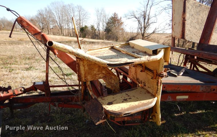 image for item DM4421 New Holland Stackliner 1010  bale stacker