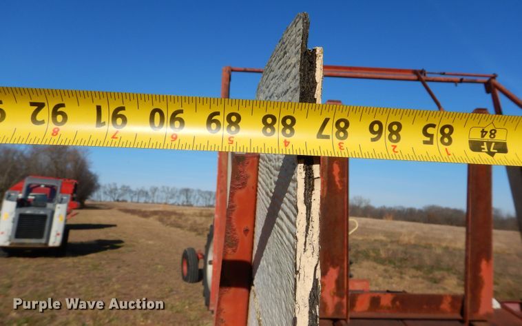 image for item DM4421 New Holland Stackliner 1010  bale stacker