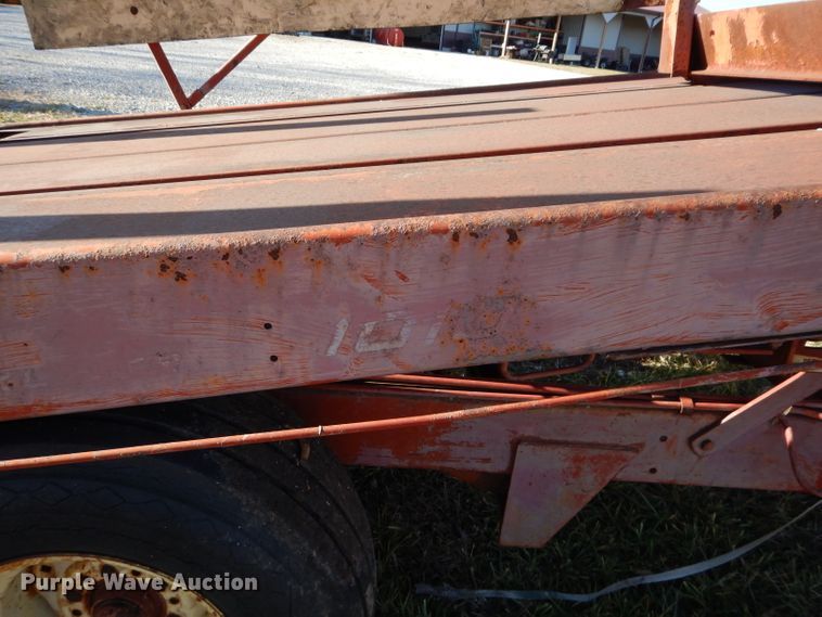 image for item DM4421 New Holland Stackliner 1010  bale stacker