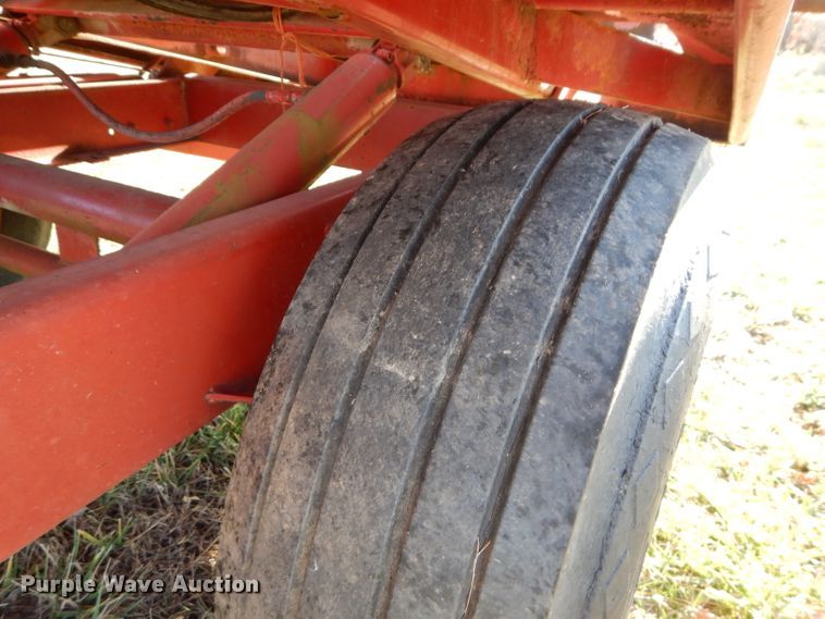 image for item DM4421 New Holland Stackliner 1010  bale stacker