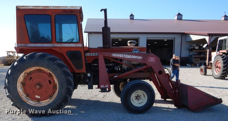 image for item DM4422 1972 Massey Ferguson 1130  tractor