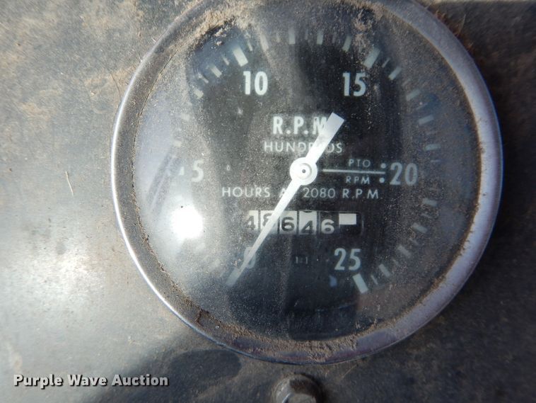 image for item DM4422 1972 Massey Ferguson 1130  tractor