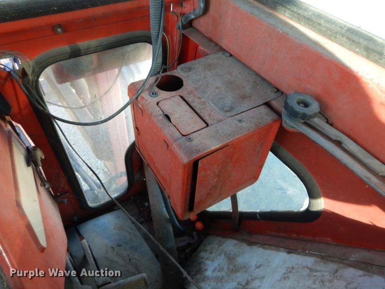 image for item DM4422 1972 Massey Ferguson 1130  tractor