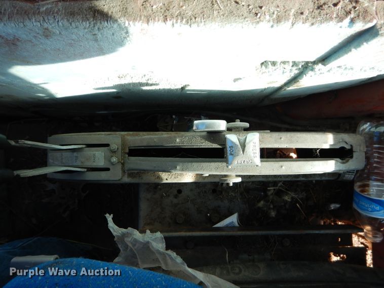 image for item DM4422 1972 Massey Ferguson 1130  tractor