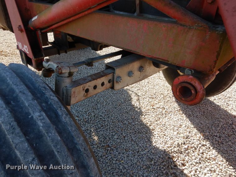 image for item DM4422 1972 Massey Ferguson 1130  tractor