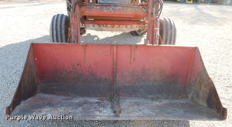 image for item DM4422 1972 Massey Ferguson 1130  tractor