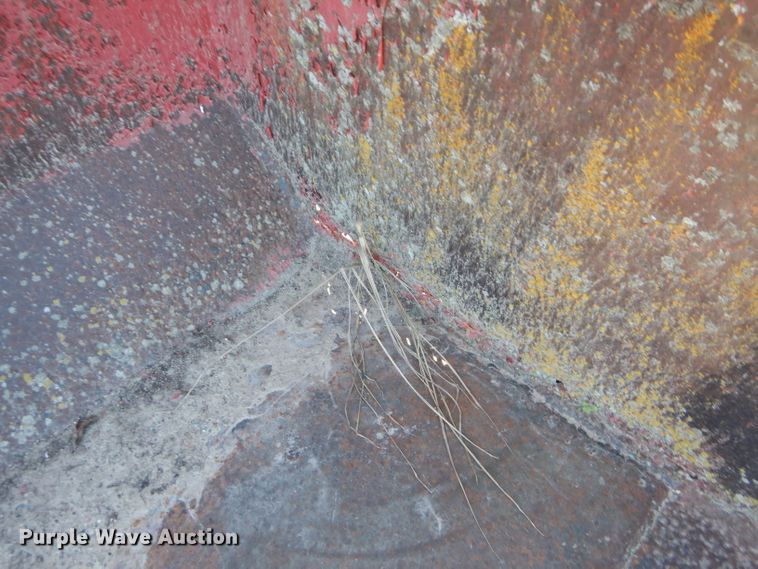 image for item DM4422 1972 Massey Ferguson 1130  tractor