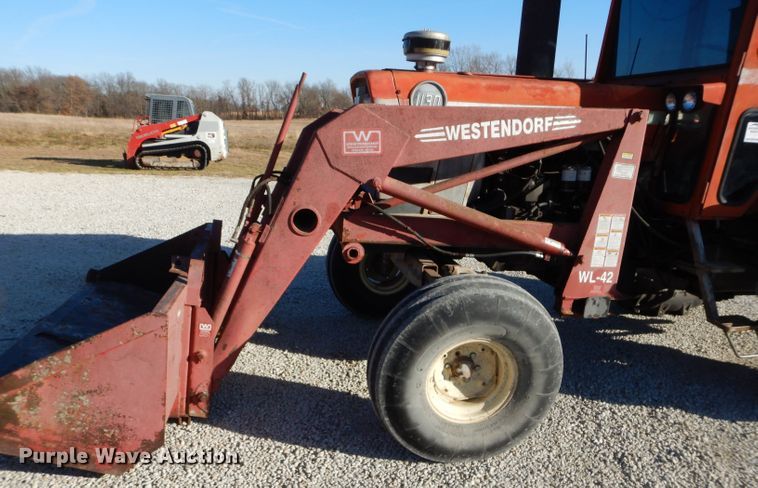 image for item DM4422 1972 Massey Ferguson 1130  tractor