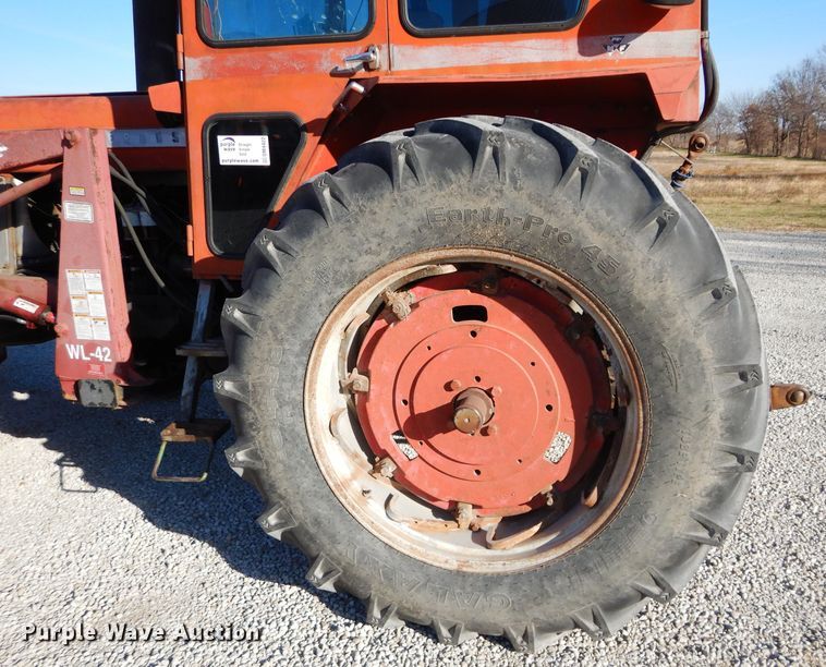 image for item DM4422 1972 Massey Ferguson 1130  tractor
