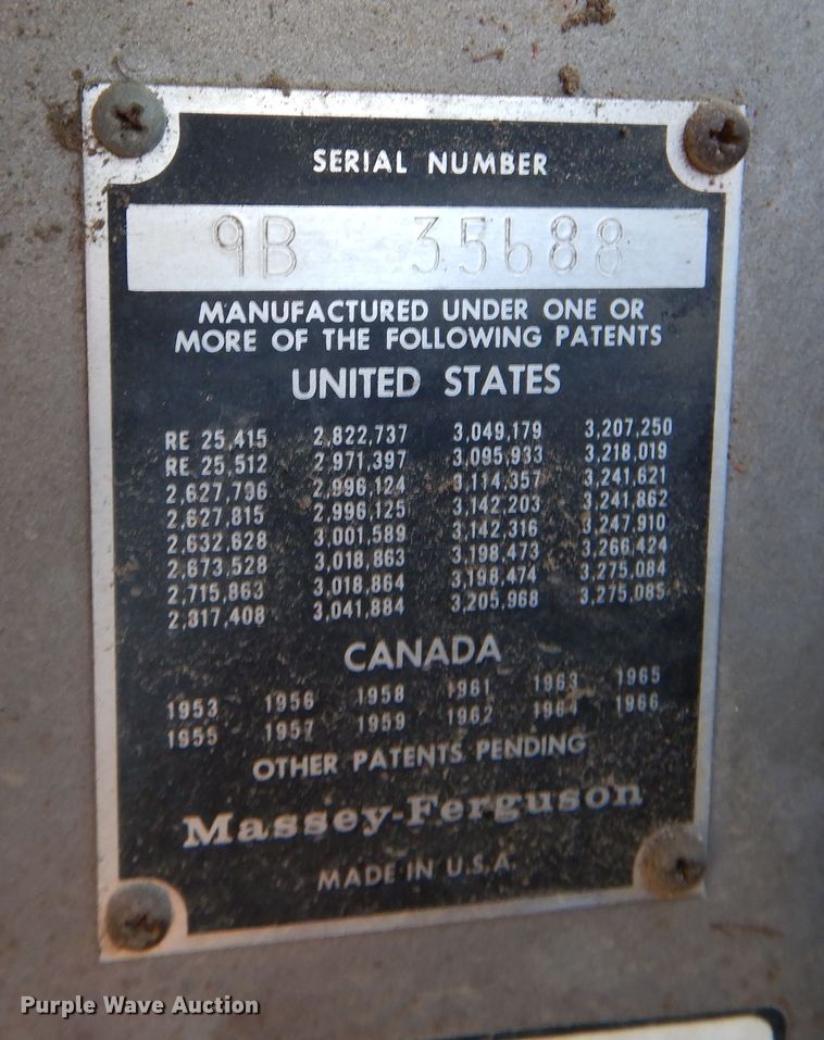image for item DM4422 1972 Massey Ferguson 1130  tractor