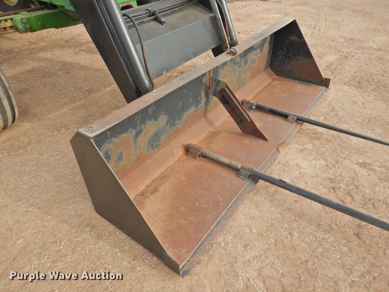 image for item DN0072 1990 John Deere 4555  tractor