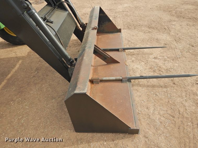 image for item DN0072 1990 John Deere 4555  tractor