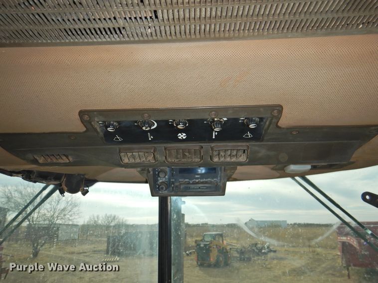 image for item DN0072 1990 John Deere 4555  tractor