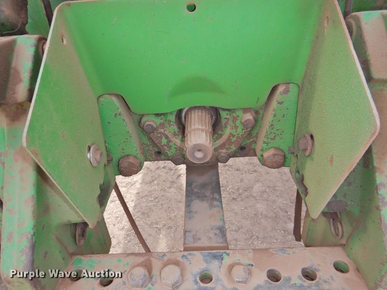 image for item DN0072 1990 John Deere 4555  tractor