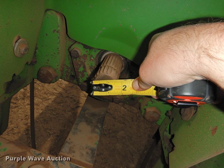 image for item DN0072 1990 John Deere 4555  tractor