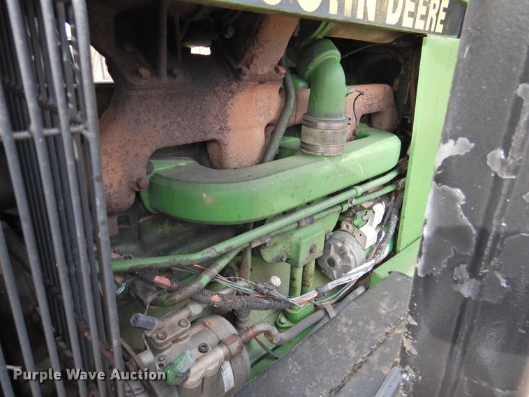 image for item DN0072 1990 John Deere 4555  tractor
