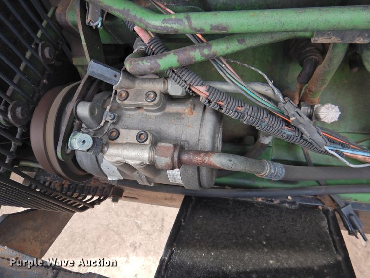 image for item DN0072 1990 John Deere 4555  tractor