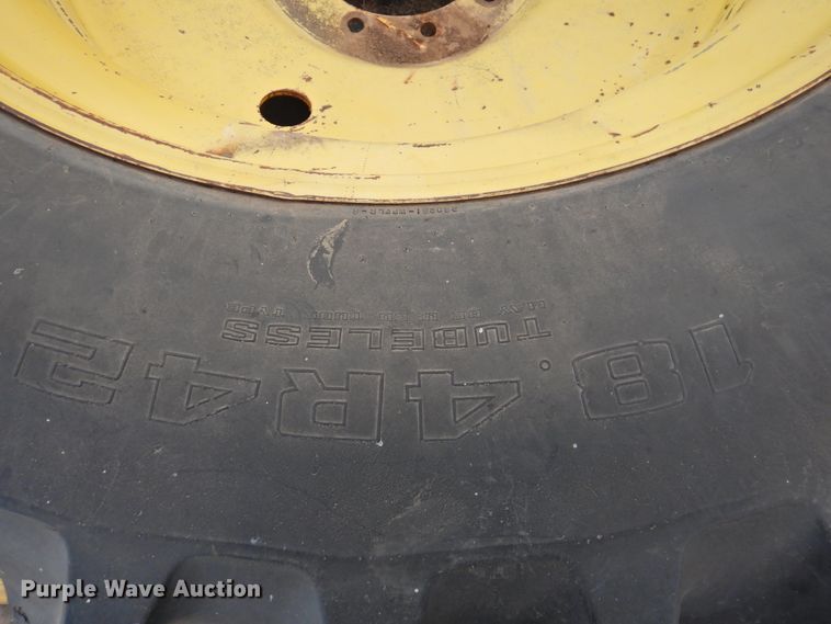 image for item DN0072 1990 John Deere 4555  tractor