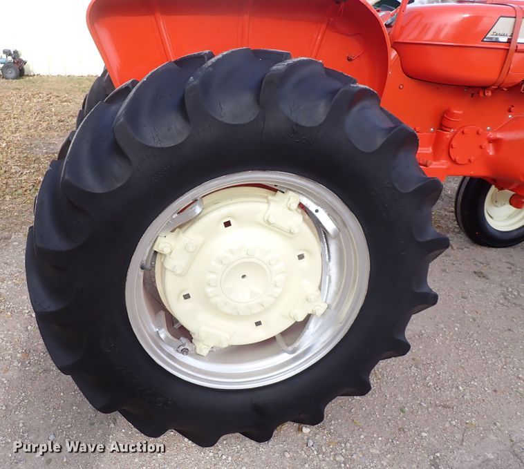image for item DN2351 1963 Allis Chalmers D15  Series 2 tractor