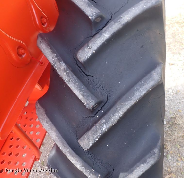 image for item DN2351 1963 Allis Chalmers D15  Series 2 tractor