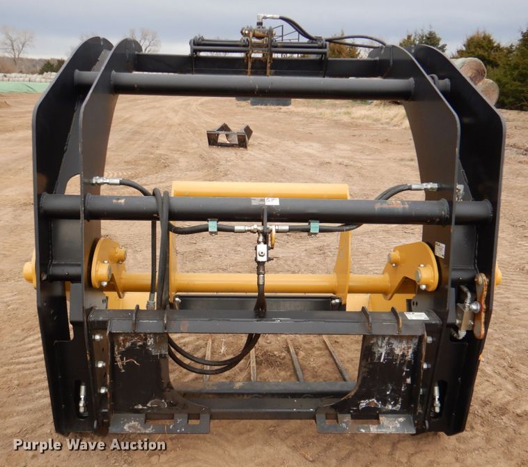 image for item DN2501 HLA BK60 skid steer round bale cutter