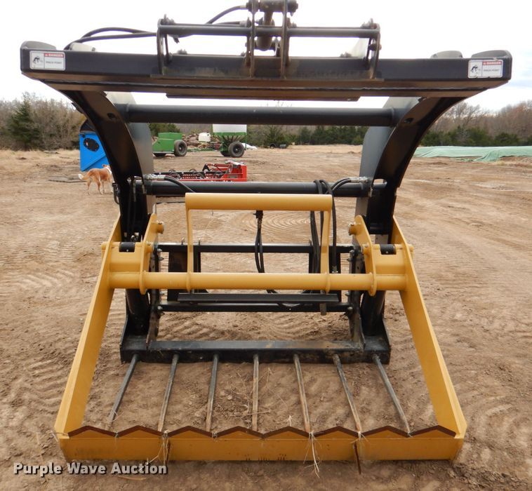 image for item DN2501 HLA BK60 skid steer round bale cutter