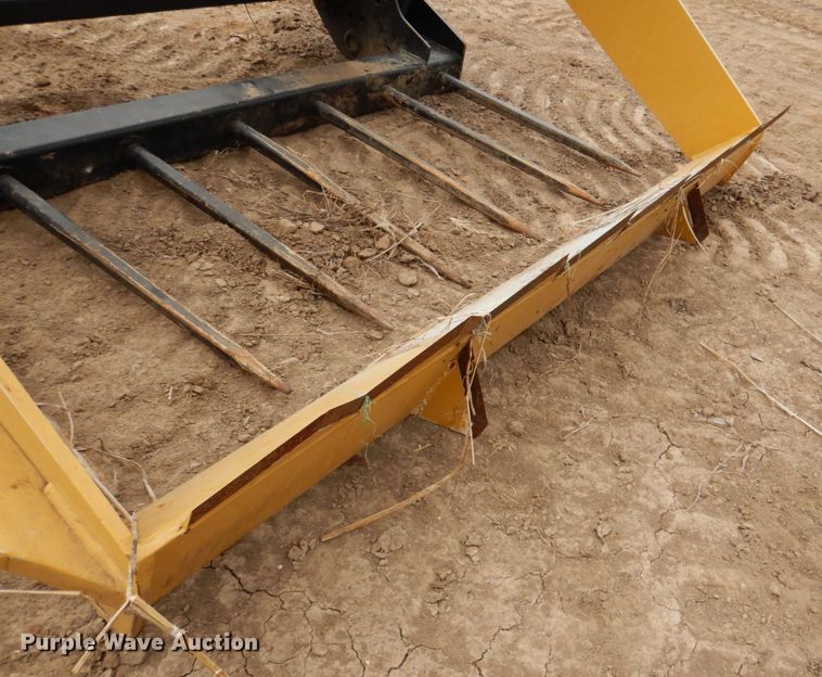 image for item DN2501 HLA BK60 skid steer round bale cutter