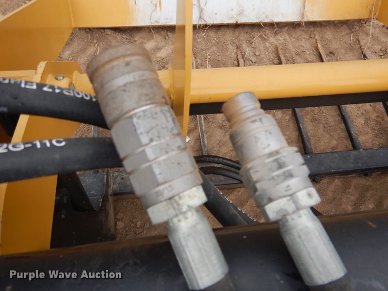 image for item DN2501 HLA BK60 skid steer round bale cutter