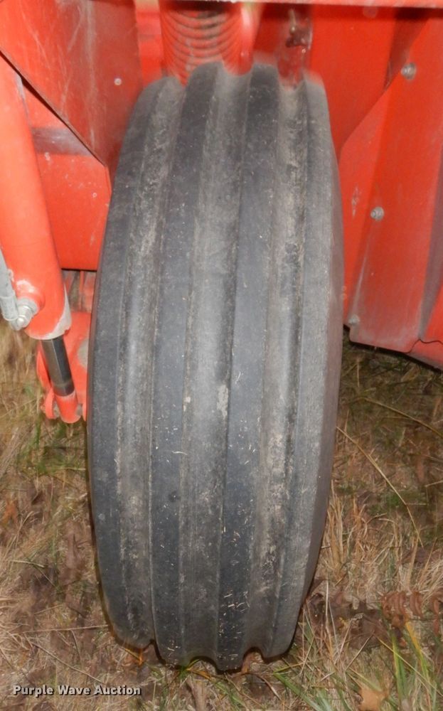 image for item DN2507 Kuhn FC4000RG  windrower