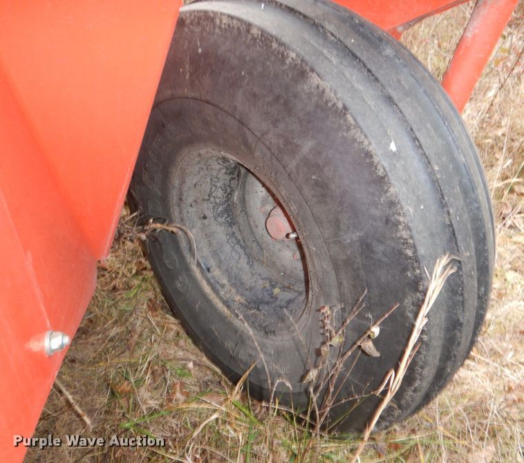 image for item DN2507 Kuhn FC4000RG  windrower