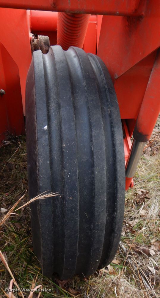 image for item DN2507 Kuhn FC4000RG  windrower