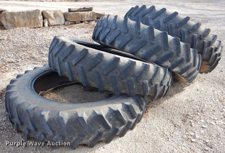 image for item DN2513 (4) Firestone All Traction 420/80R46 tires