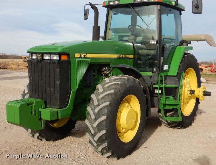 image for item DN2514 1997 John Deere 8100  MFWD tractor