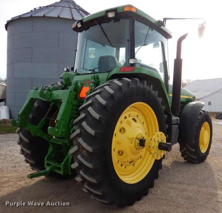 image for item DN2514 1997 John Deere 8100  MFWD tractor