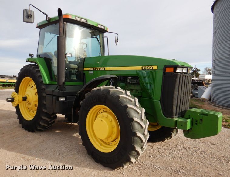 image for item DN2514 1997 John Deere 8100  MFWD tractor
