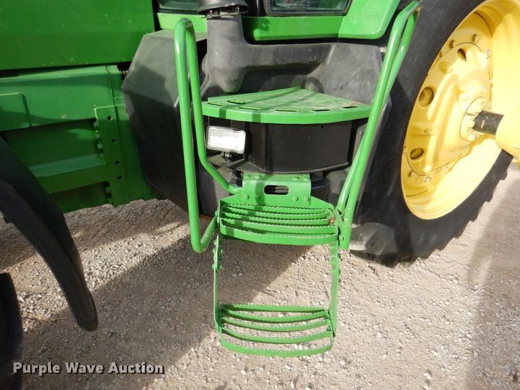 image for item DN2514 1997 John Deere 8100  MFWD tractor