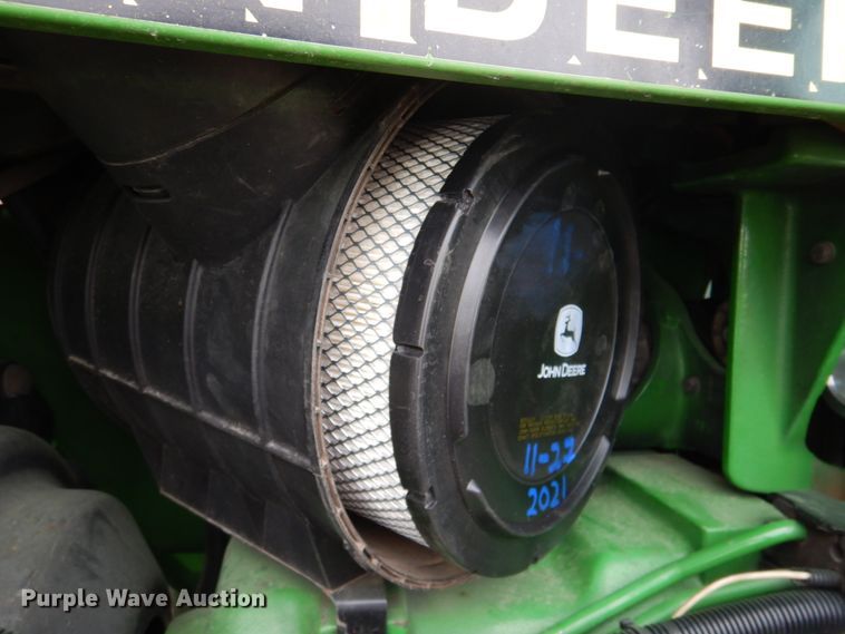 image for item DN2514 1997 John Deere 8100  MFWD tractor