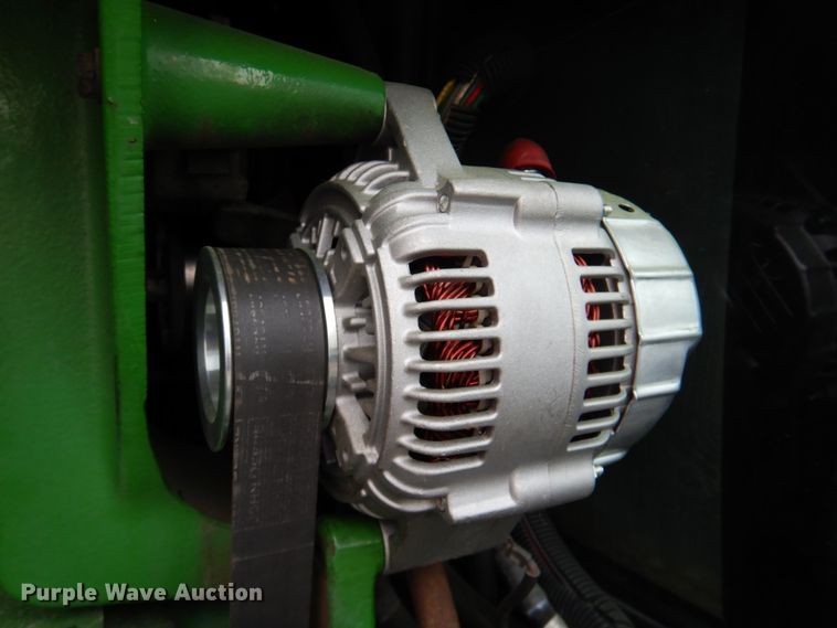 image for item DN2514 1997 John Deere 8100  MFWD tractor