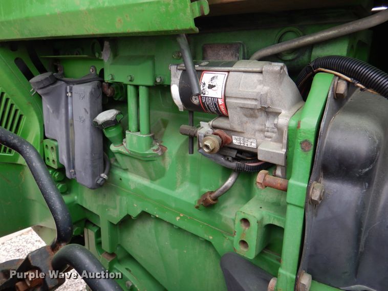 image for item DN2514 1997 John Deere 8100  MFWD tractor