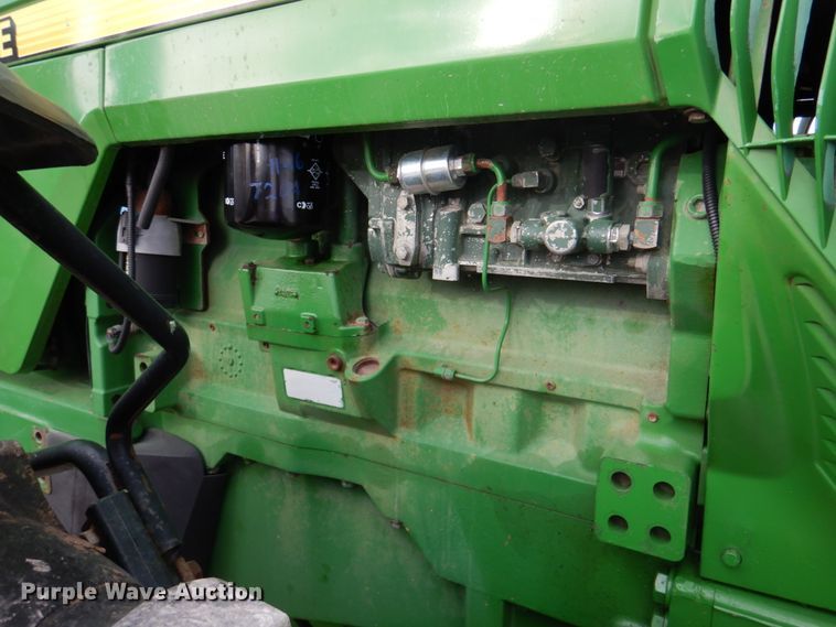 image for item DN2514 1997 John Deere 8100  MFWD tractor