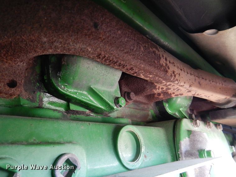 image for item DN2514 1997 John Deere 8100  MFWD tractor